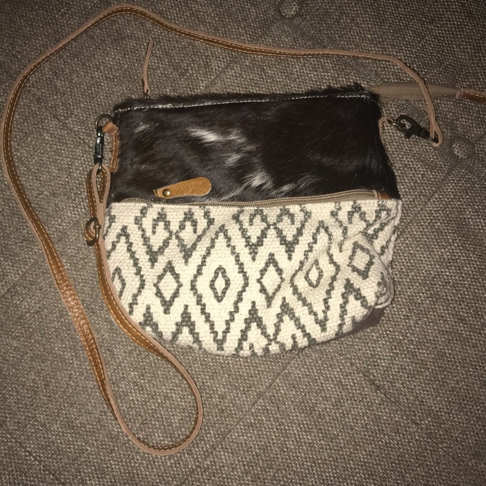 Myra cross body bag